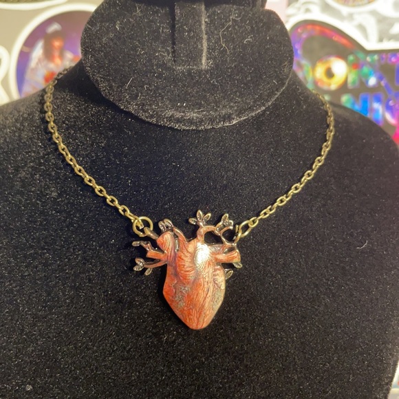Hot Topic Jewelry - 6/$30 Realistic Heart Necklace